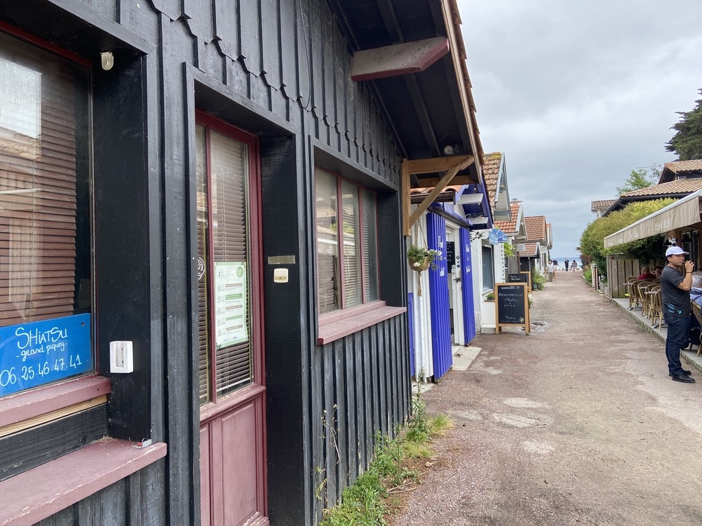 village-paisaible-lecanon-capferret